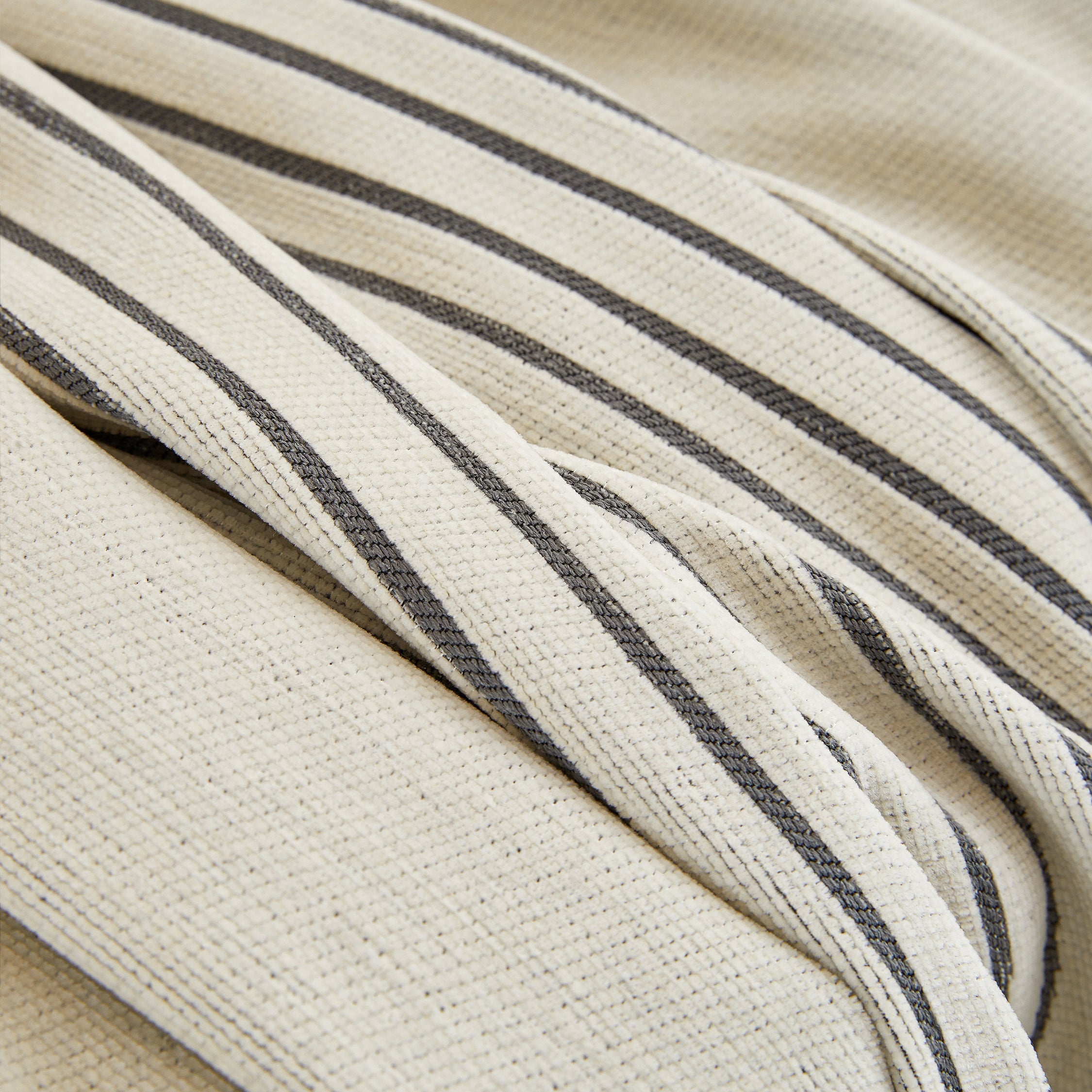 PlushGuard™ | Omkeerbare Bankhoes met Huisdiervriendelijke Duurzaamheid